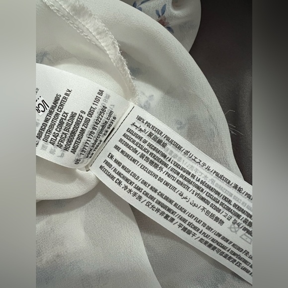 *NWT* ABERCROMBIE & FITCH FLOWY FLORAL TANK - SMALL - Picture 8 of 8